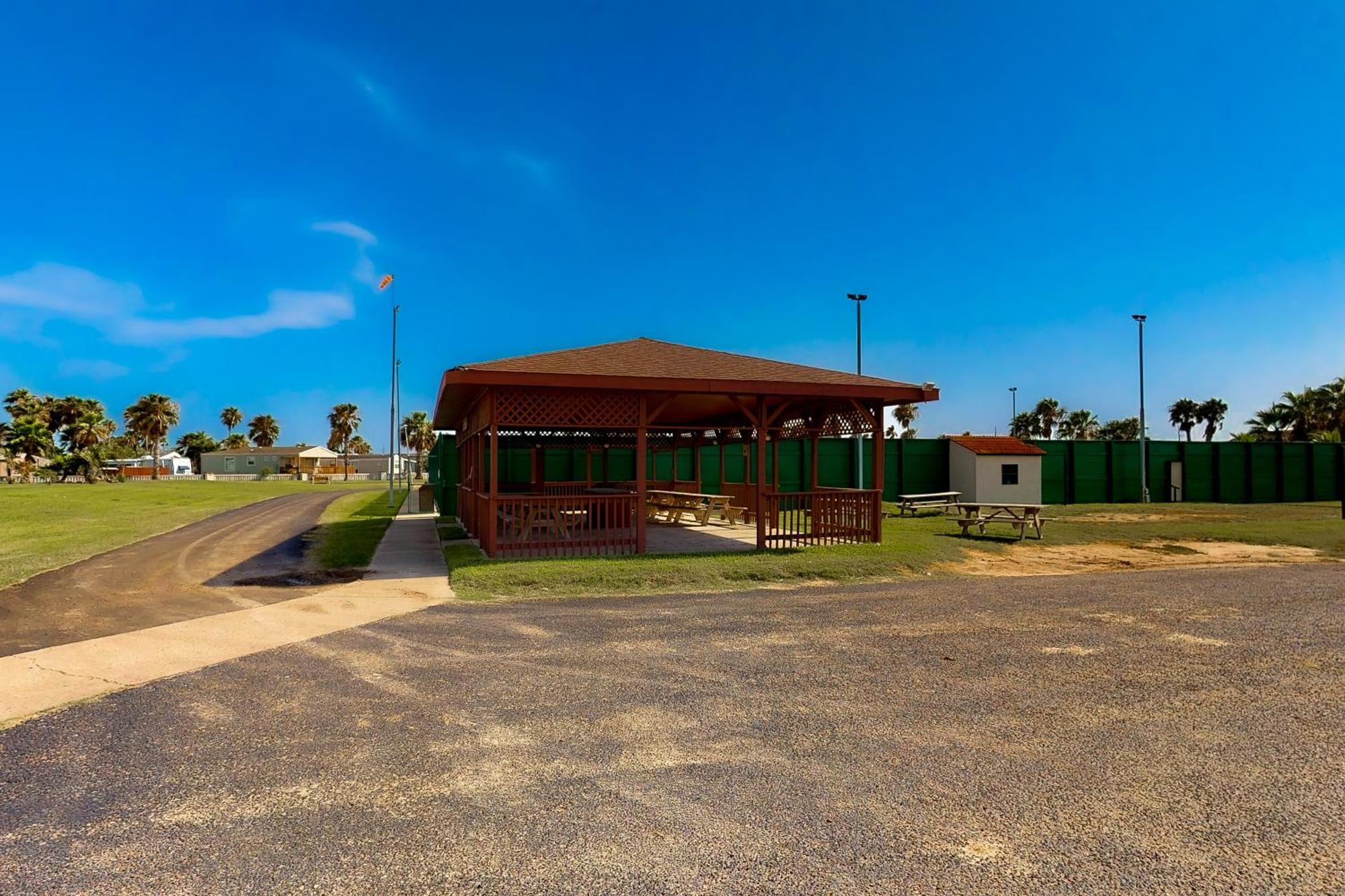 Long Island Village Unit 831 Port Isabel Exterior foto